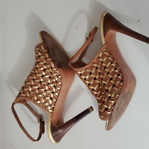 Coach Leela peep-toe sandal, leather, tan/gold EUC, sz 7.5 - Picture 3 of 7